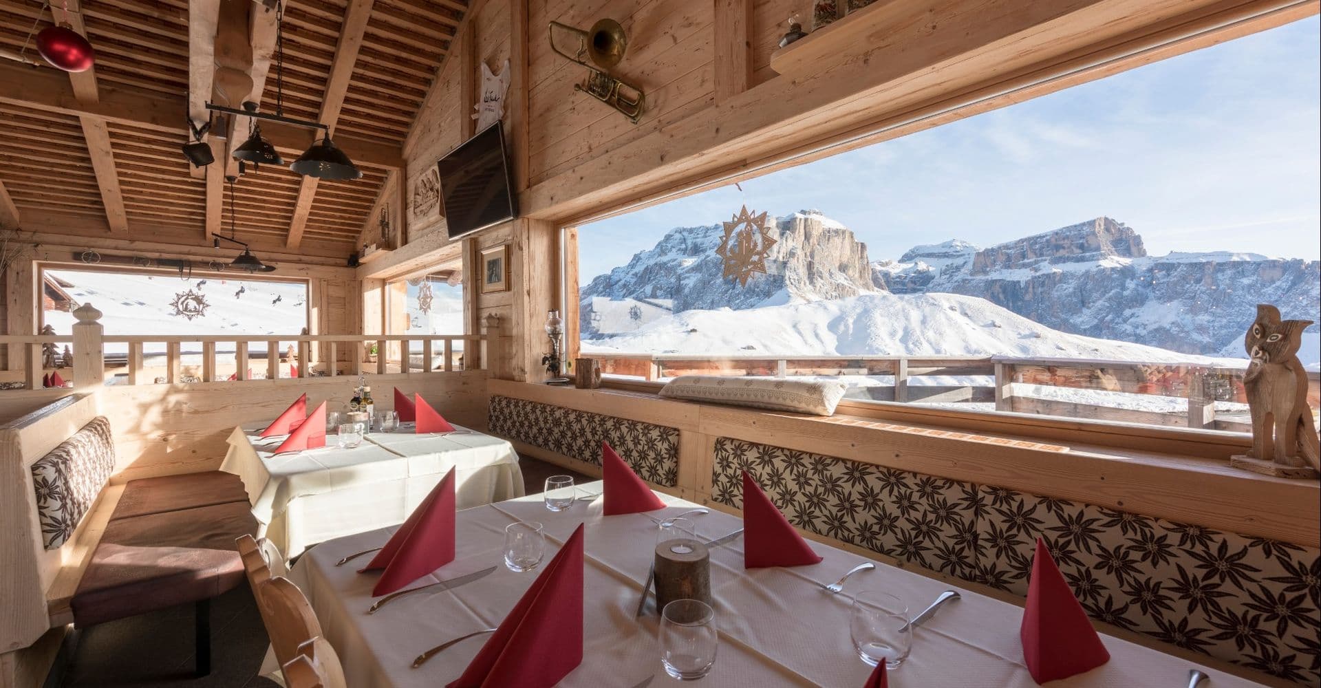 Restaurant & Lounge Bar